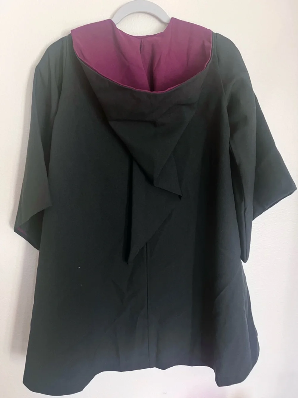 Universal Wizarding World Of Harry Potter Gryffindor Robe Cape Wand Pouch XXXXS - Picture 7 of 7